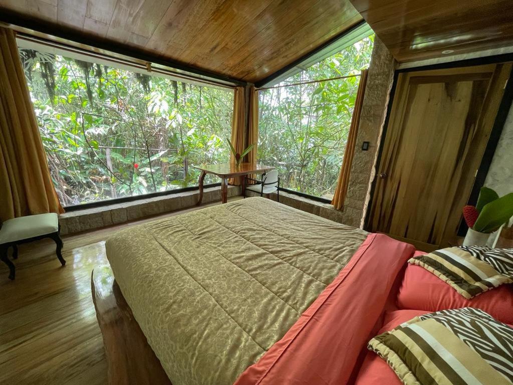 Cantalarana Lodge Mindo Dış mekan fotoğraf